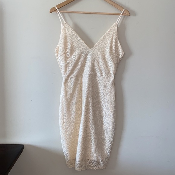 Venus Ivory Bodycon Lace Mini Dress Women’s Size Small - Picture 3 of 16